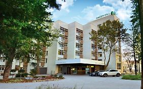 Green Hill Hotel